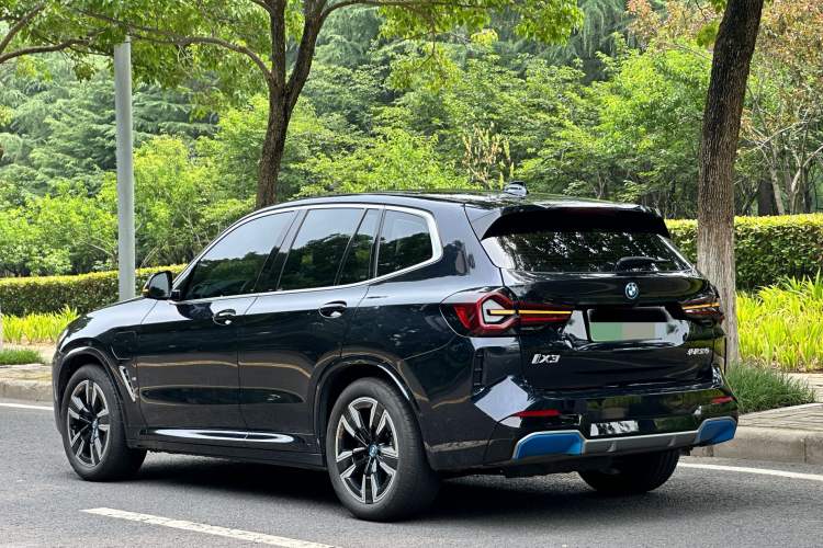 Used BMW iX3 2022 Leading Model Exterior 6