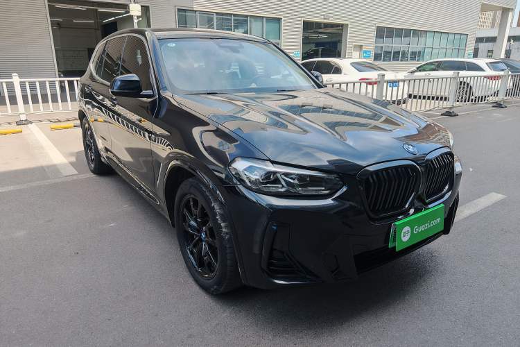 Used BMW iX3 2022 Leading Model Exterior 7