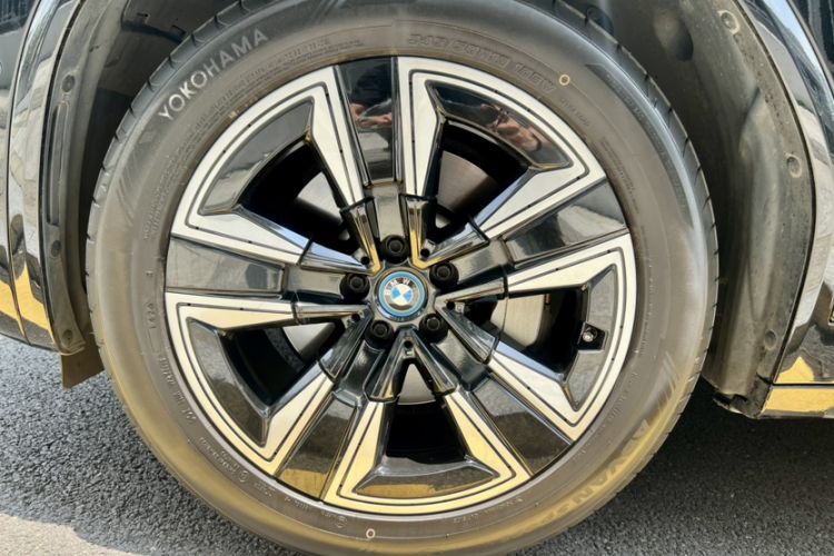 Used BMW iX3 2022 Leading Model Exterior 9