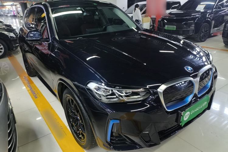 Used BMW iX3 2022 Leading Model Front Right 45 Deg