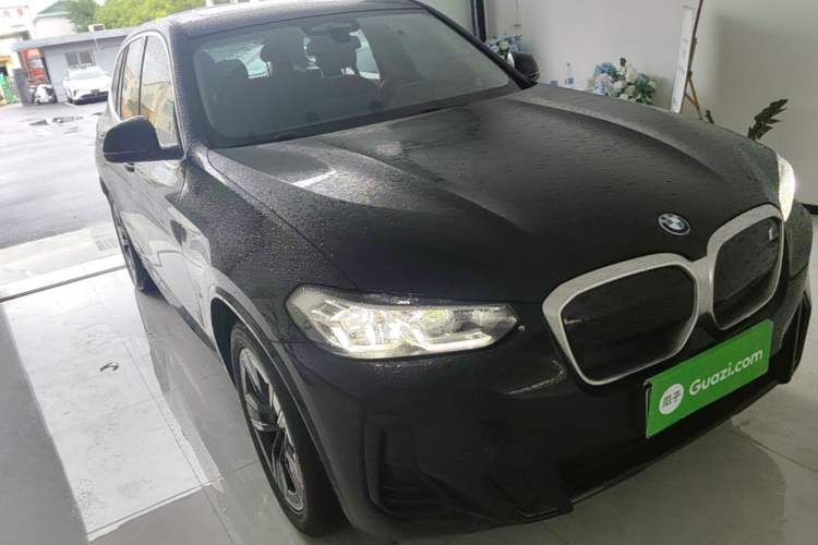 Used BMW iX3 2022 Leading Model Front Right 45 Deg