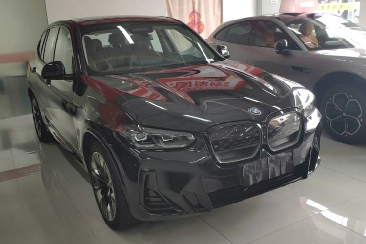 Used BMW iX3 2022 Leading Type Front Right 45 Deg