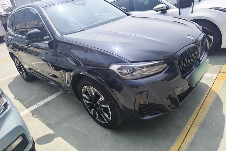 Used BMW iX3 2022 Leading Model Front Right 45 Deg