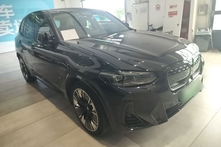 Used BMW iX3 2022 Leading Type Front Right 45 Deg