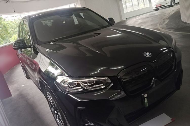 Used BMW iX3 2022 Leading Model Front Right 45 Deg