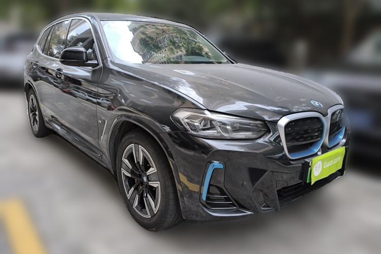 Used BMW iX3 2022 Leading Model Front Right 45 Deg