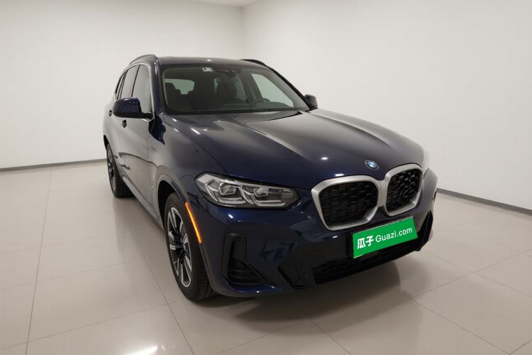 Used BMW iX3 2022 Updated Leading Version Front Right 45 Deg