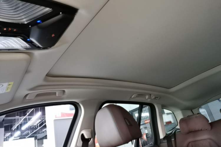 Used BMW iX3 2022 Leading Model Headliner