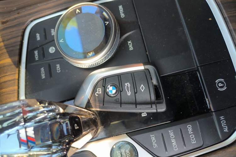 Used BMW iX3 2022 Leading Type Interior 1