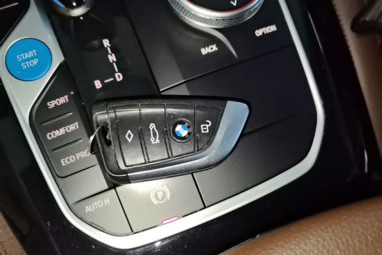 Used BMW iX3 2022 Leading Type Interior 1