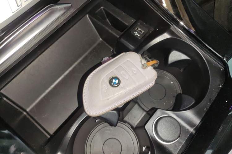 Used BMW iX3 2022 Updated Leading Version Interior 1
