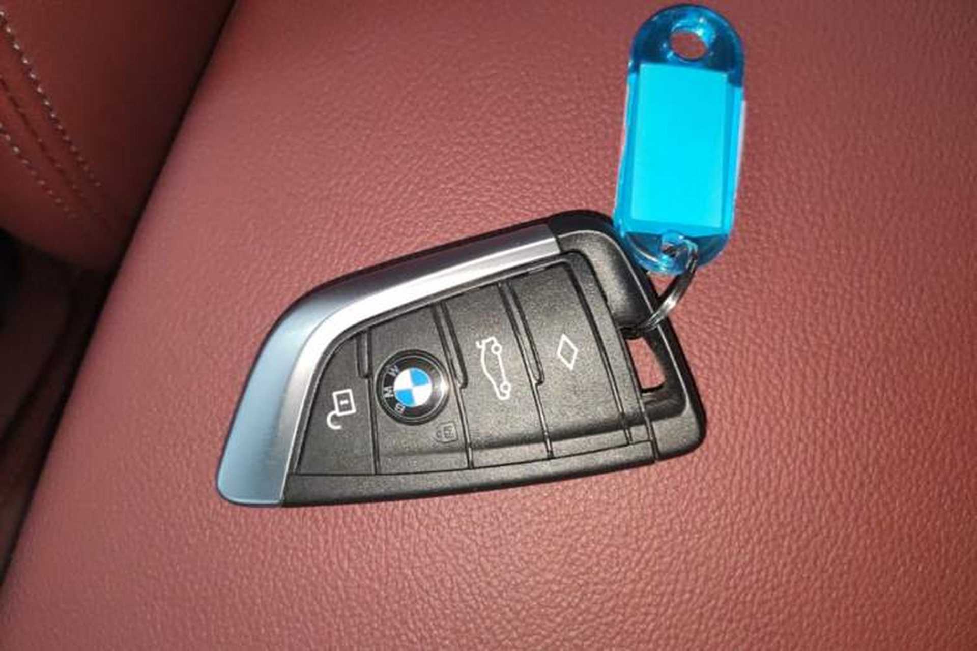 Used BMW iX3 2022 Leading Type Interior 1