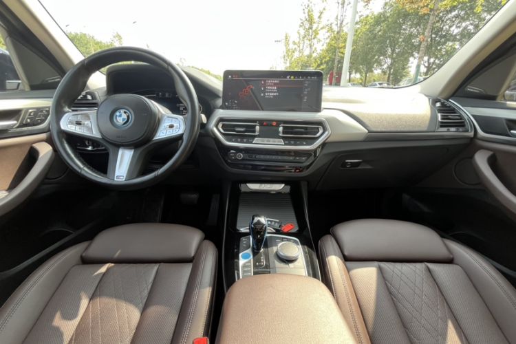 Used BMW iX3 2022 Updated Leading Type Interior 1