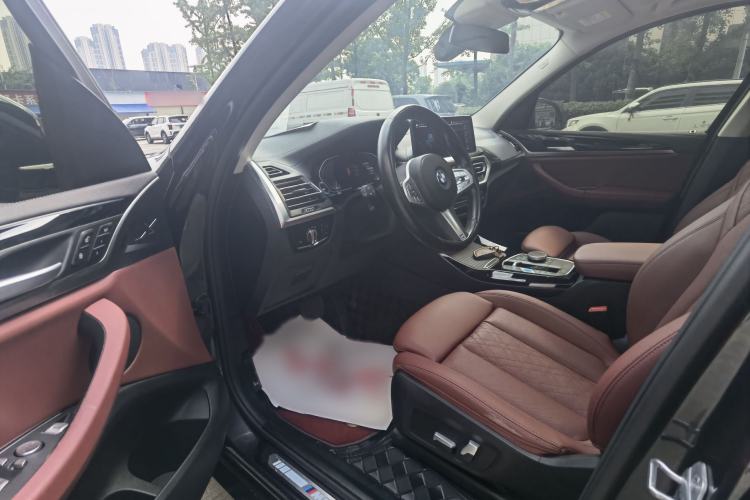 Used BMW iX3 2022 Updated Leading Version Interior 1