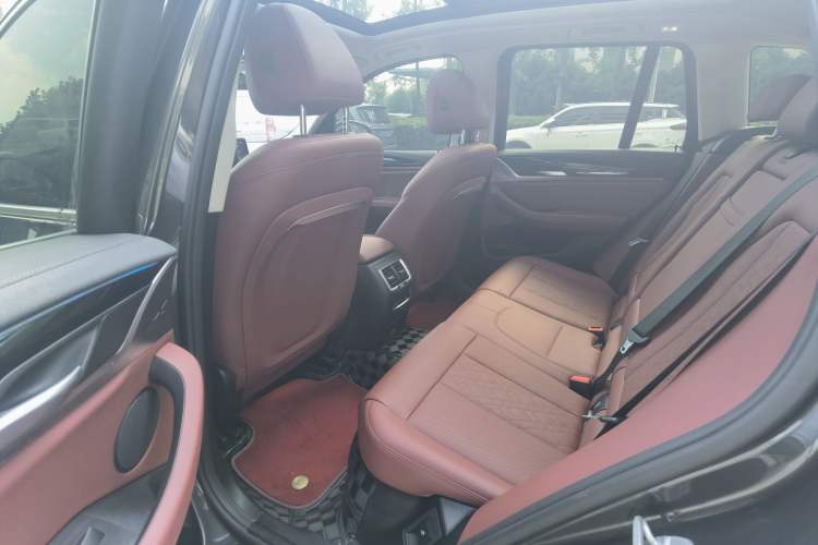 Used BMW iX3 2022 Updated Leading Version Interior 2