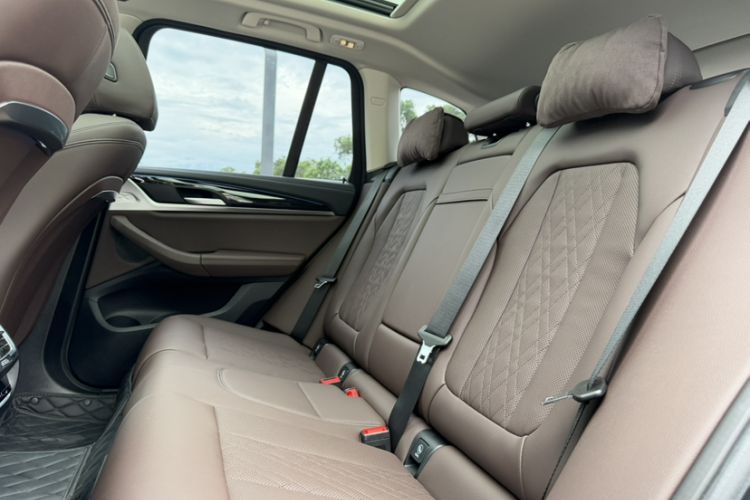 Used BMW iX3 2022 Updated Leading Version Interior 3