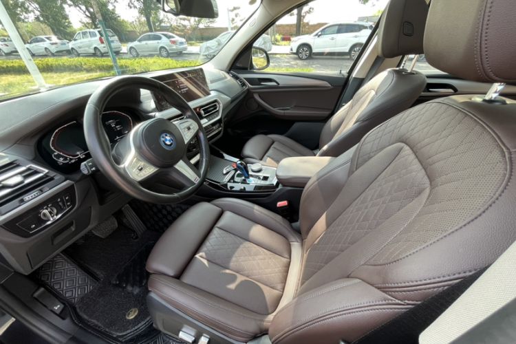 Used BMW iX3 2022 Updated Leading Type Interior 5