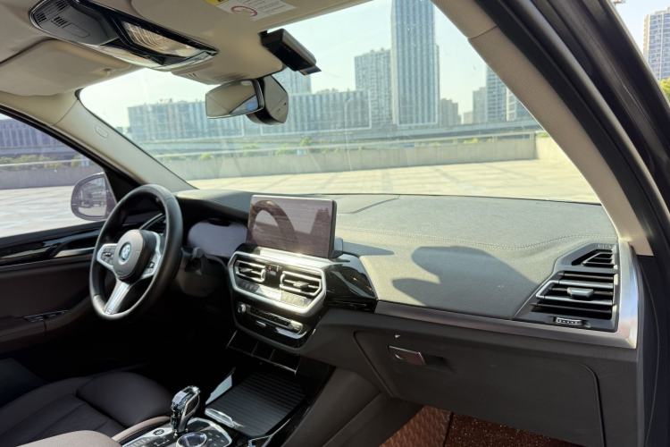 Used BMW iX3 2022 Leading Model Interior 6
