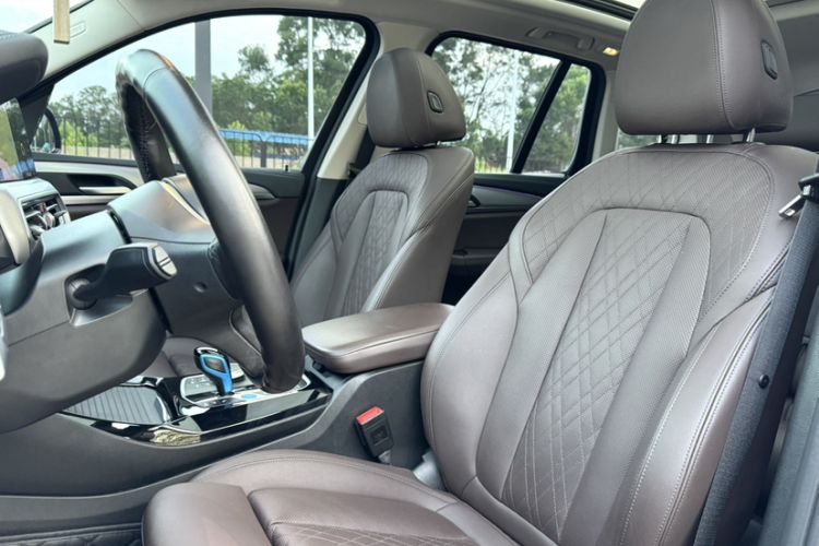 Used BMW iX3 2022 Leading Type Interior 7