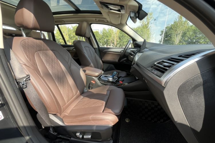 Used BMW iX3 2022 Updated Leading Type Interior 7