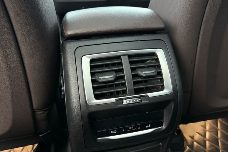Used BMW iX3 2022 Leading Type Interior 8