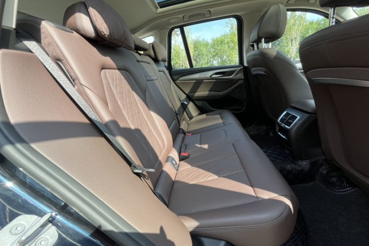 Used BMW iX3 2022 Updated Leading Type Interior 9