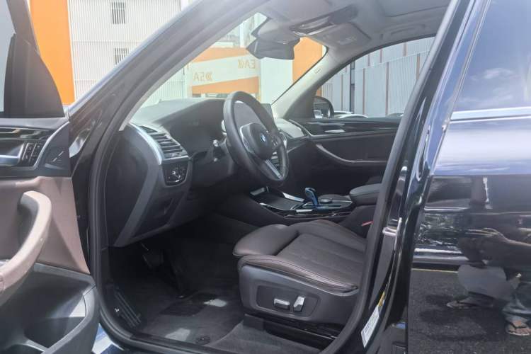 Used BMW iX3 2022 Updated Leading Version Left Front Seat