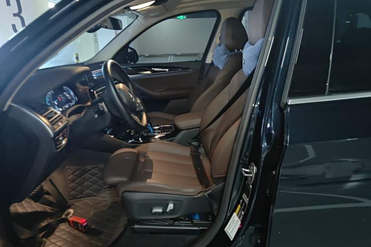 Used BMW iX3 2022 Updated Leading Version Left Front Seat