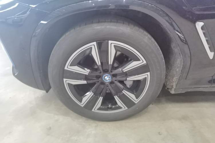 Used BMW iX3 2022 Leading Model Left Front Wheel Hub