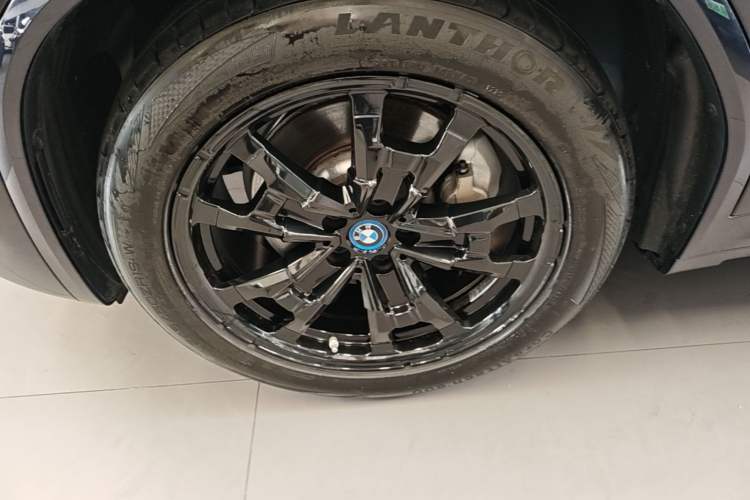 Used BMW iX3 2022 Leading Model Left Front Wheel Hub