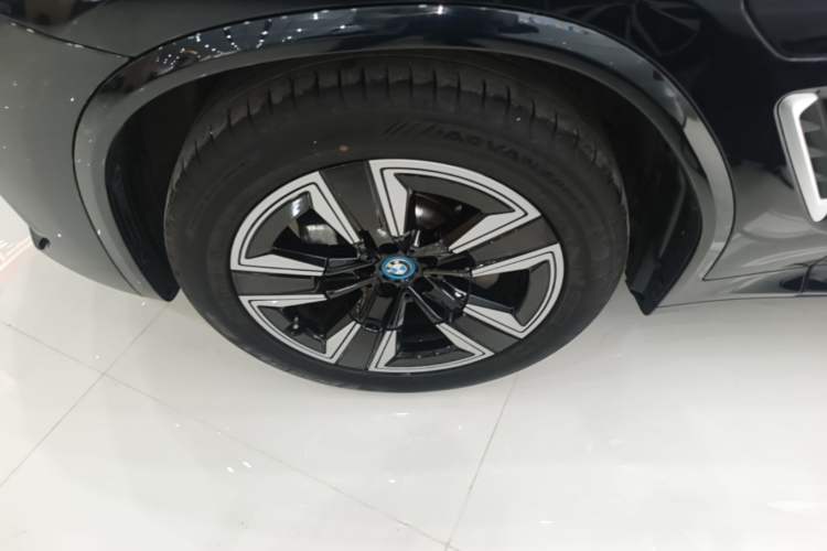 Used BMW iX3 2022 Updated Leading Version Left Front Wheel Hub