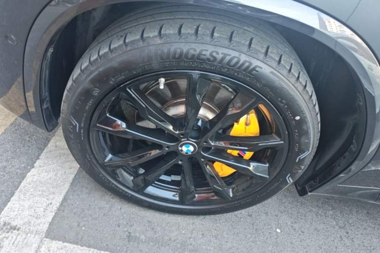 Used BMW iX3 2022 Leading Model Left Front Wheel Hub