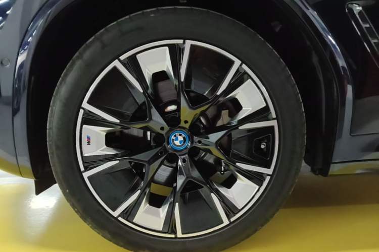 Used BMW iX3 2022 Updated Leading Type Left Front Wheel Hub