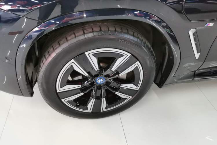 Used BMW iX3 2022 Leading Model Left Front Wheel Hub