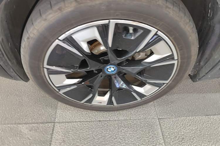 Used BMW iX3 2022 Leading Type Left Front Wheel Hub