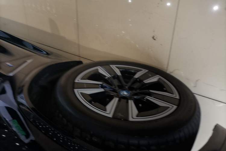 Used BMW iX3 2022 Leading Model Left Front Wheel Hub