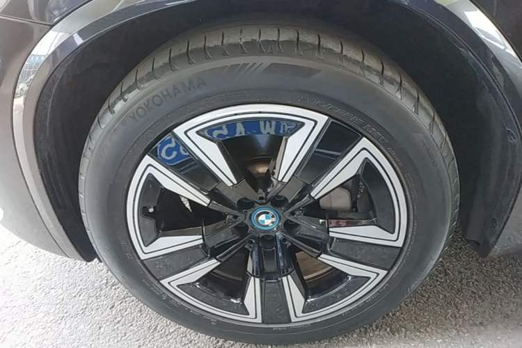 Used BMW iX3 2022 Updated Leading Version Left Front Wheel Hub