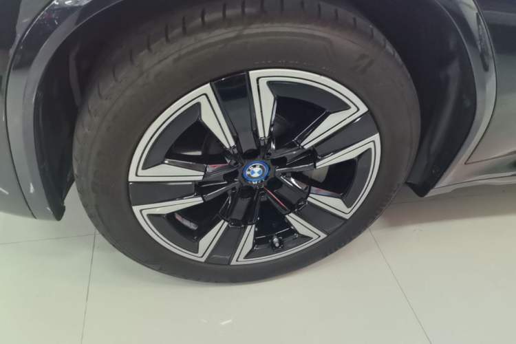 Used BMW iX3 2022 Updated Leading Version Left Front Wheel Hub