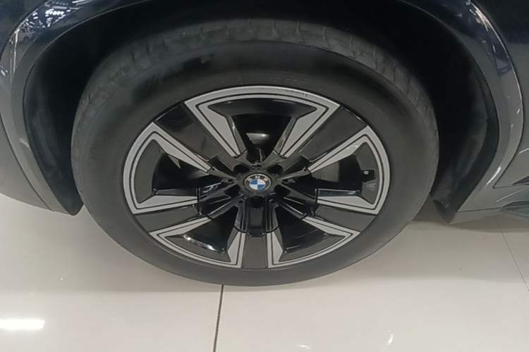Used BMW iX3 2022 Updated Leading Version Left Front Wheel Hub