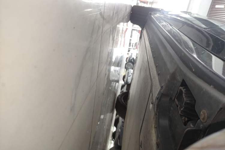 Used BMW iX3 2022 Updated Leading Version Left Side Sill