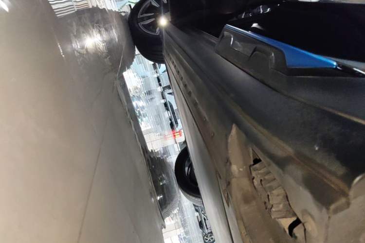 Used BMW iX3 2022 Leading Model Left Side Sill