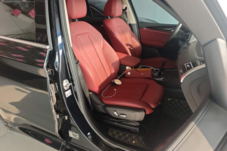 Used BMW iX3 2022 Updated Leading Version Right Front Seat