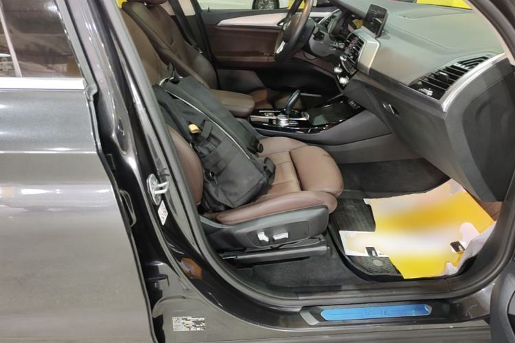 Used BMW iX3 2022 Leading Type Right Front Seat