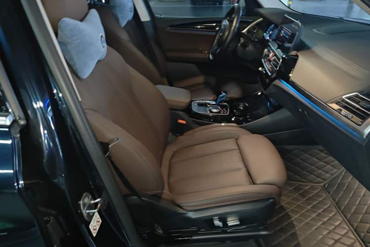 Used BMW iX3 2022 Updated Leading Version Right Front Seat