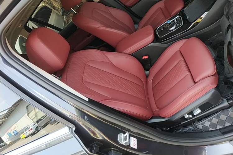 Used BMW iX3 2022 Updated Leading Version Right Front Seat