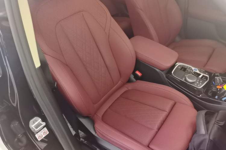 Used BMW iX3 2022 Updated Leading Version Right Front Seat