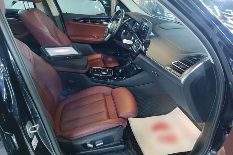 Used BMW iX3 2022 Updated Leading Version Right Front Seat