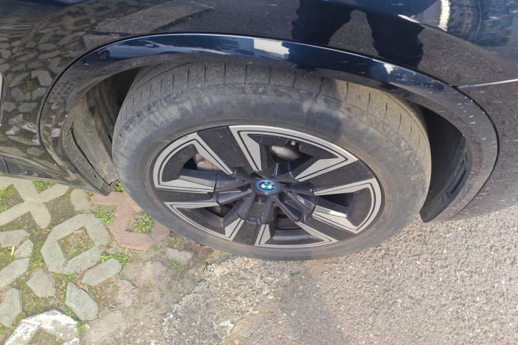 Used BMW iX3 2022 Leading Model Right Front Wheel Hub
