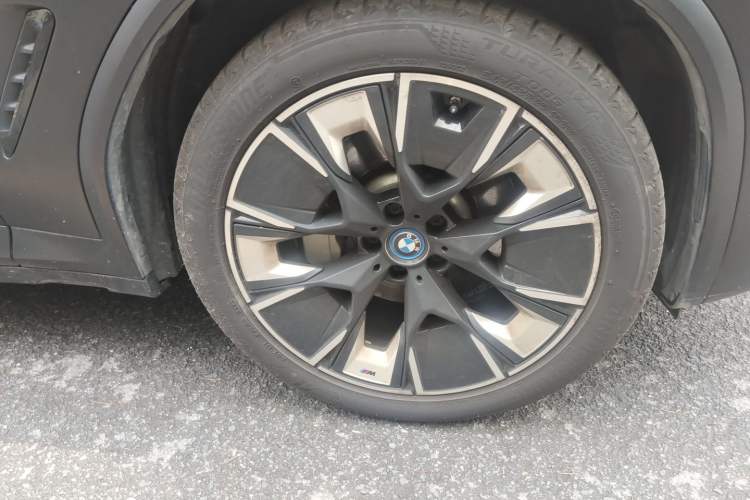 Used BMW iX3 2022 Updated Leading Type Right Front Wheel Hub
