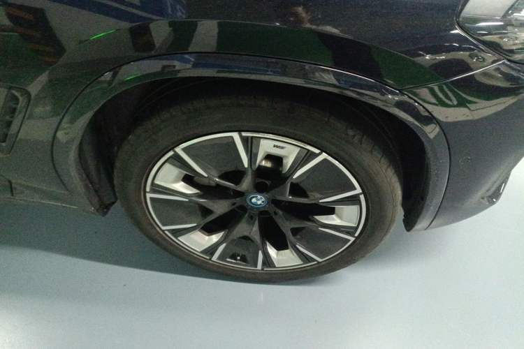 Used BMW iX3 2022 Updated Leading Type Right Front Wheel Hub